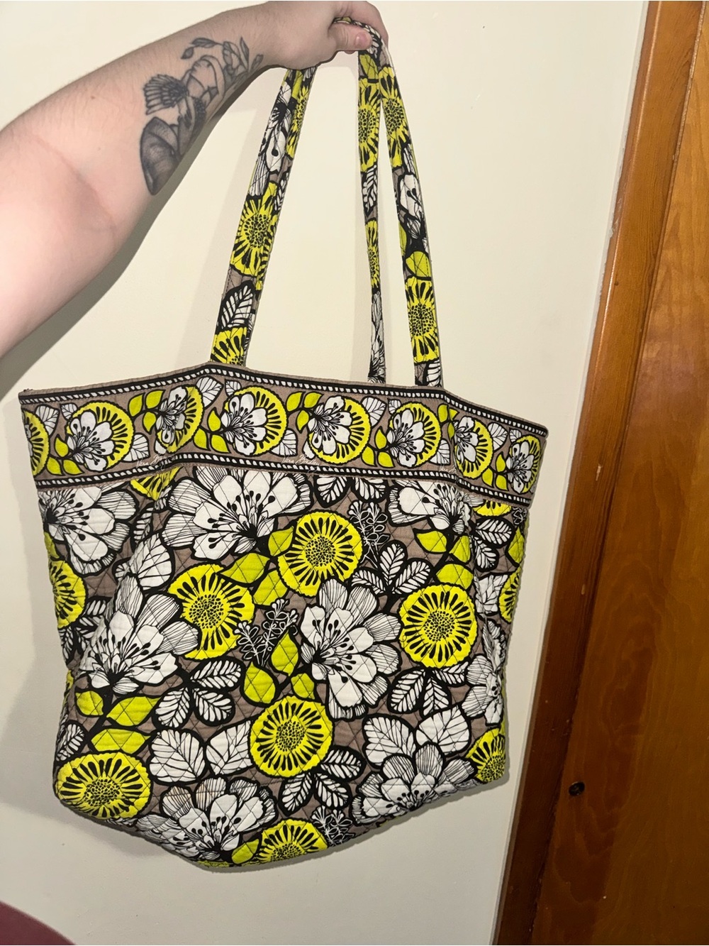 Retired Vera Bradley Quilted Tote Bag Citron Patter
